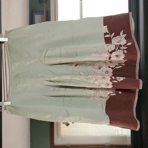 New York City Design Co. Silk skirt